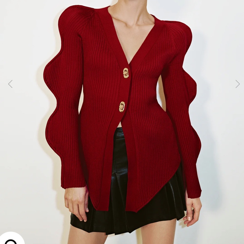 Red Ribbed Puff-Sleeve Button Cardigan - Picture 2 of 6